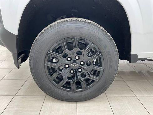 New 2026 Chevrolet Colorado W/T image 8