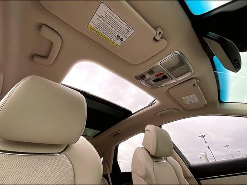 Certified 2025 Genesis GV70 2.5T Select w/ Select Package image 22