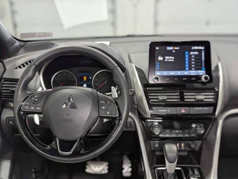 Used 2024 Mitsubishi Eclipse Cross SEL AWD/4WD image 5