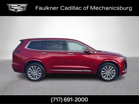 Used 2022 Cadillac XT6 Premium Luxury w/ Technology Package image 3