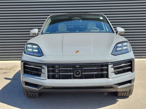 New 2026 Porsche Cayenne Coupe image 10
