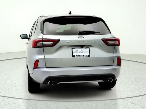 Used 2024 Ford Escape ST-Line w/ Cold Weather Package FWD image 6
