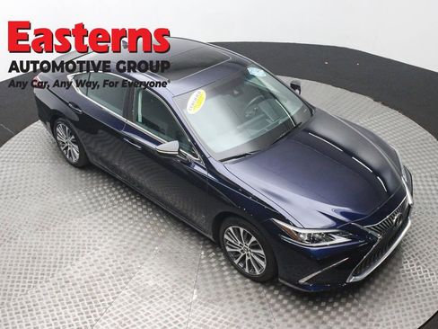Used 2019 Lexus ES 350 w/ Premium Package image 3