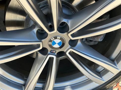 Used 2016 BMW 750i xDrive image 28