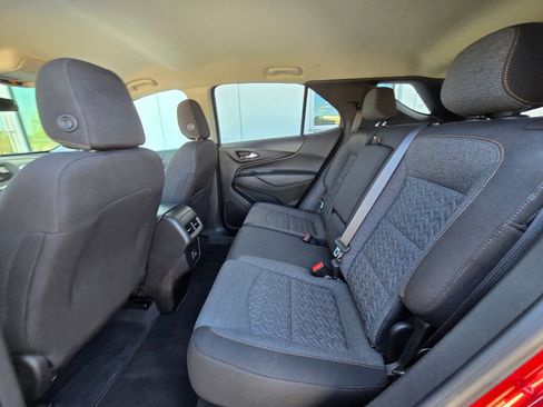 Used 2022 Chevrolet Equinox LT FWD image 15