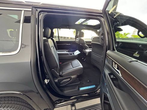 Used 2024 Jeep Grand Wagoneer L 4WD w/ HD Trailer Tow Package image 32