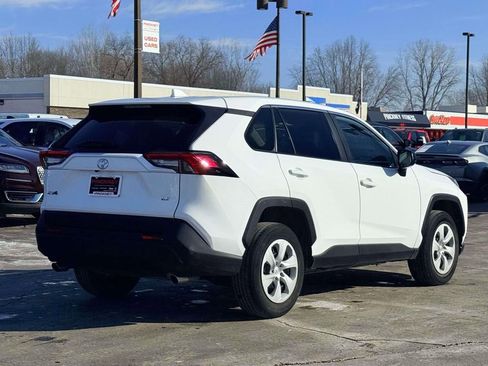Used 2024 Toyota RAV4 LE image 7