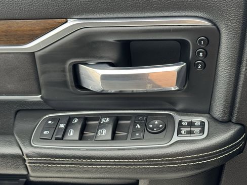 Used 2024 RAM 2500 Laramie image 28