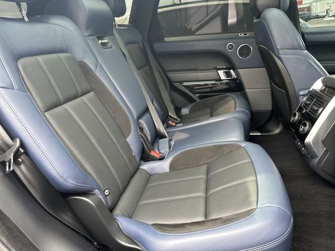 Used 2021 Land Rover Range Rover Sport HST image 18