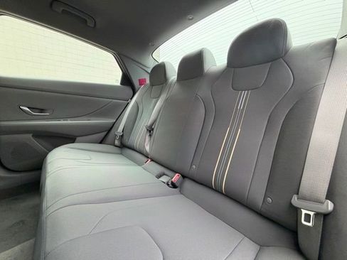 New 2026 Hyundai Elantra Hybrid FWD image 26