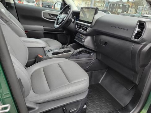 Used 2025 Ford Bronco Sport Badlands image 9