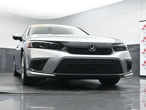 Used 2023 Honda Civic LX image 33