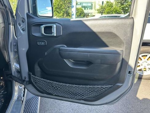 Used 2022 Jeep Wrangler Unlimited Sport w/ Sun And Sound Package AWD/4WD image 24