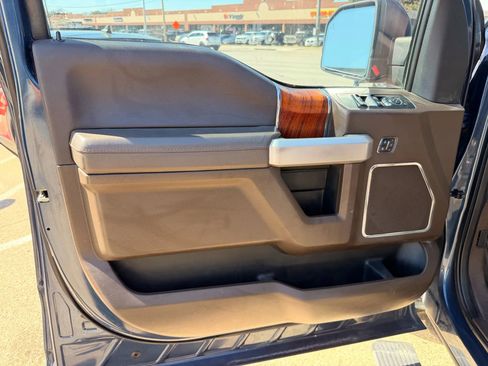 Used 2015 Ford F150 King Ranch w/ Equipment Group 601A Luxury image 8