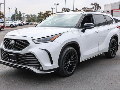 Used 2023 Toyota Highlander XSE FWD image 21