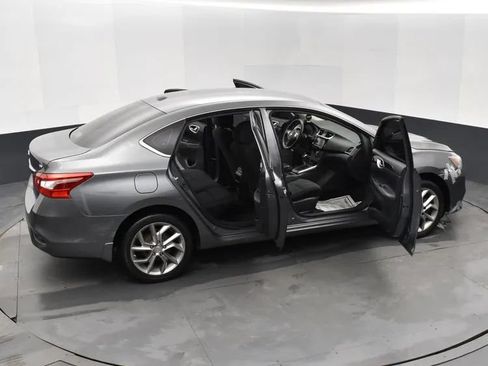 Used 2019 Nissan Sentra SV FWD image 6