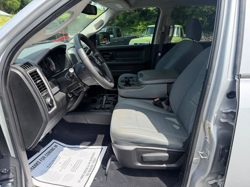 Used 2018 RAM 2500 Tradesman w/ Chrome Appearance Group AWD/4WD image 12