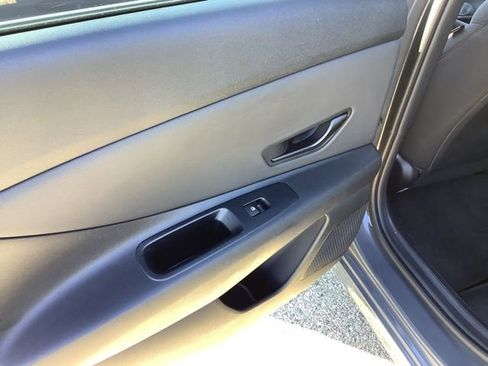 Certified 2025 Hyundai Elantra SEL image 21