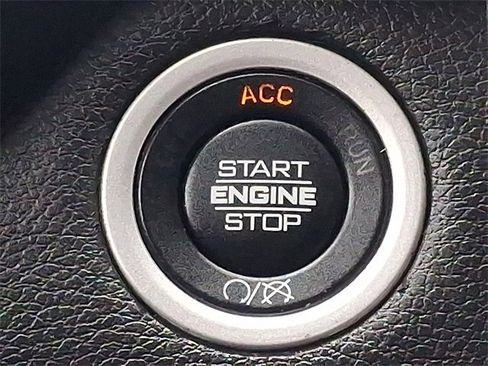 Used 2022 RAM 5500 Tradesman w/ Chrome Appearance Group image 21