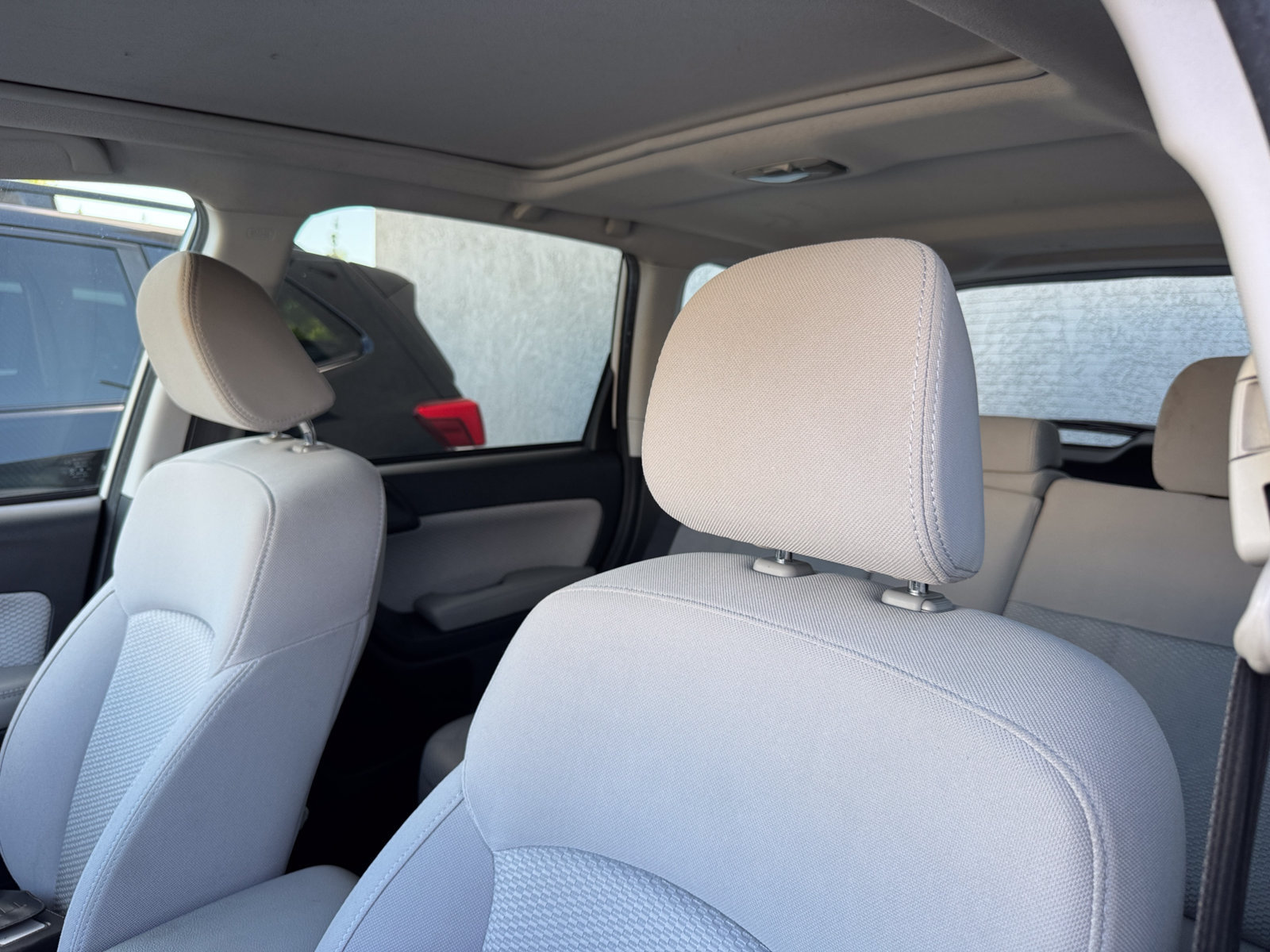 Used 2017 Subaru Forester 2.5i Premium AWD/4WD image 3
