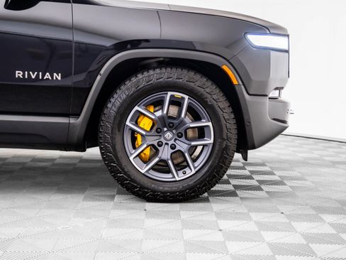 Used 2023 Rivian R1T Adventure image 39
