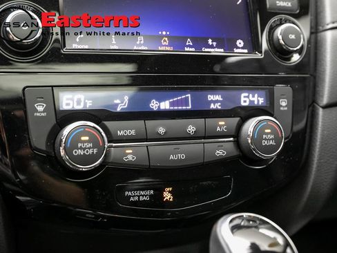 Used 2019 Nissan Rogue SV w/ Sun & Sound Touring Package AWD/4WD image 19