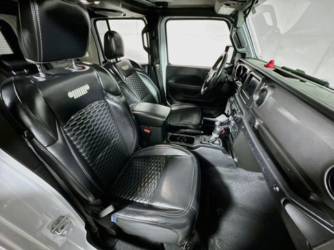 Used 2022 Jeep Wrangler Unlimited Sport AWD/4WD image 25