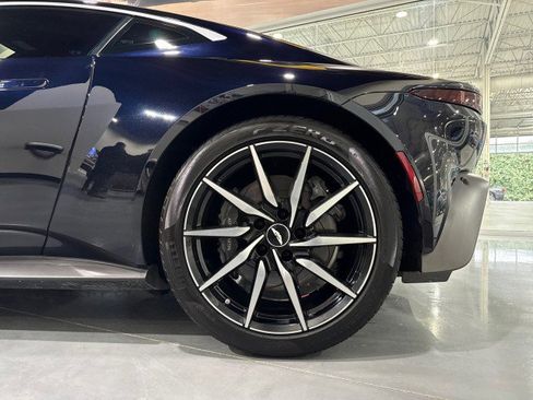 Used 2019 Aston Martin V8 Vantage Sport Plus/Comfort Collection image 16