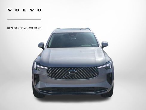 New 2026 Volvo XC90 B5 Plus w/ Protection Package image 9