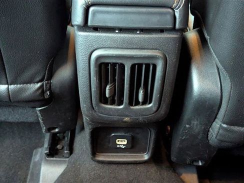 Used 2018 Jeep Compass Latitude image 17