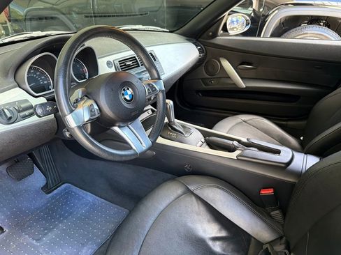 Used 2008 BMW Z4 3.0si RWD image 4