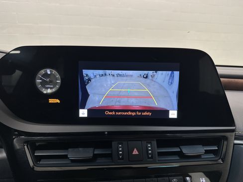 Used 2023 Lexus ES 350 w/ Premium Package image 25