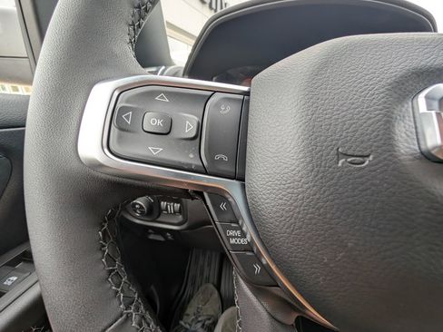 New 2026 RAM 1500 4x4 Crew Cab image 22