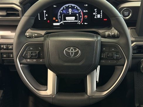 Used 2026 Toyota 4Runner SR5 AWD/4WD image 12