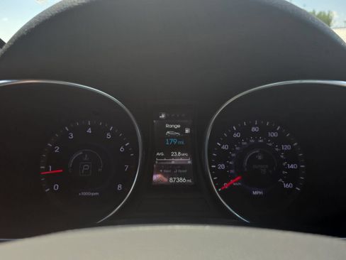 Used 2016 Hyundai Santa Fe Sport 2.0T w/ Option Group 05 FWD image 16