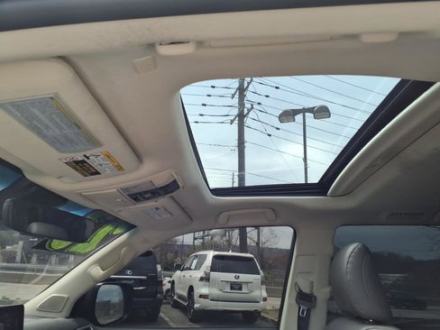 Certified 2023 Lexus GX 460 Premium w/ Premium Package image 11