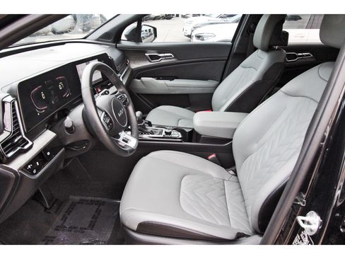 Certified 2024 Kia Sportage X-Line w/ X-Line Premium Package AWD/4WD image 9