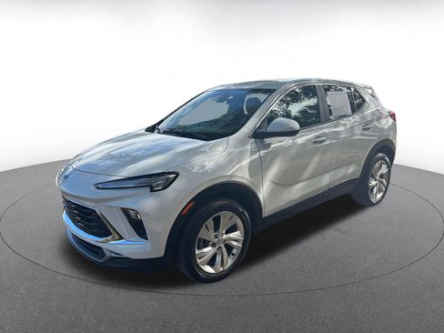 Used 2025 Buick Encore GX Preferred FWD image 4