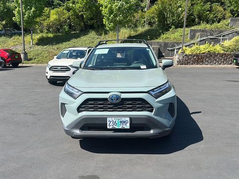 Used 2023 Toyota RAV4 XLE AWD/4WD image 1