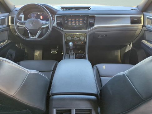 Used 2021 Volkswagen Atlas Cross Sport SEL R-Line image 19