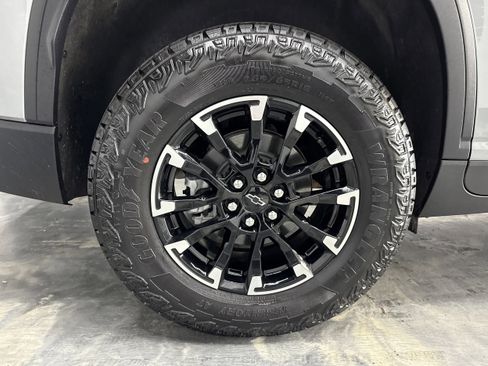 Used 2026 Chevrolet Traverse Z71 image 29