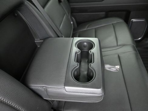 Used 2024 GMC Sierra 2500 Denali w/ Technology Package image 11