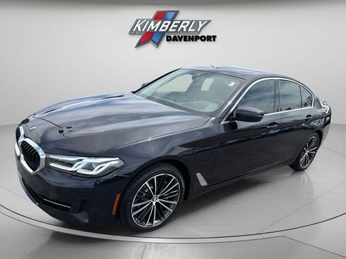 Certified 2021 BMW 530e xDrive w/ Premium Package AWD/4WD image 1
