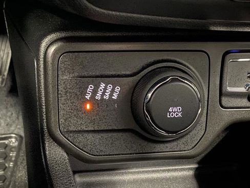 Used 2020 Jeep Renegade Altitude image 20