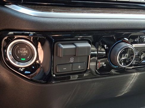 New 2026 Chevrolet Silverado 1500 RST AWD/4WD image 16