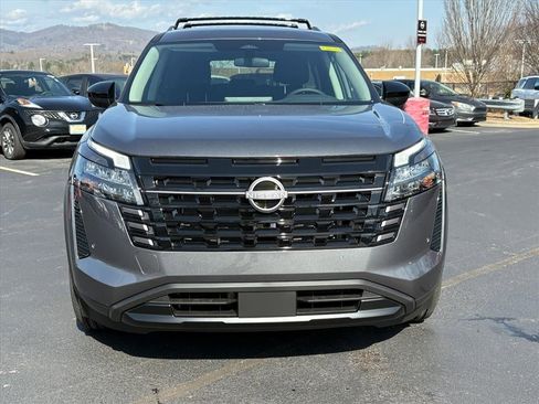 New 2026 Nissan Pathfinder SV image 4