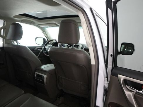 Used 2011 Lexus GX 460 w/ Comfort Plus Pkg AWD/4WD image 42