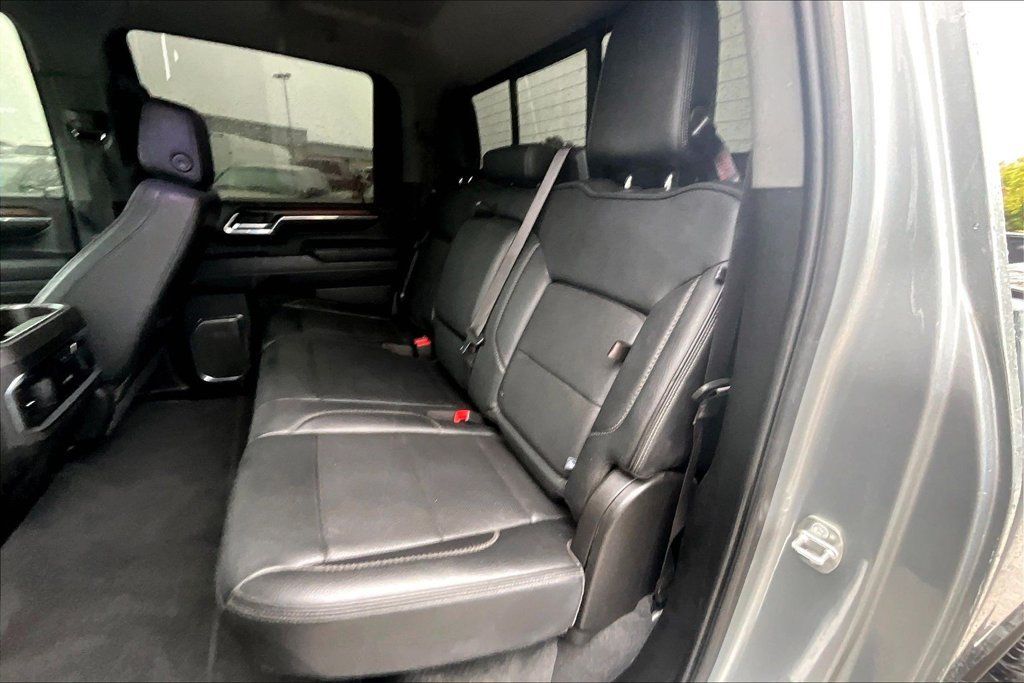 Used 2024 GMC Sierra 2500 Denali w/ Denali Reserve Package AWD/4WD image 26