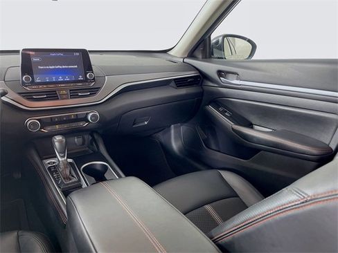 Used 2024 Nissan Altima 2.5 SR image 22