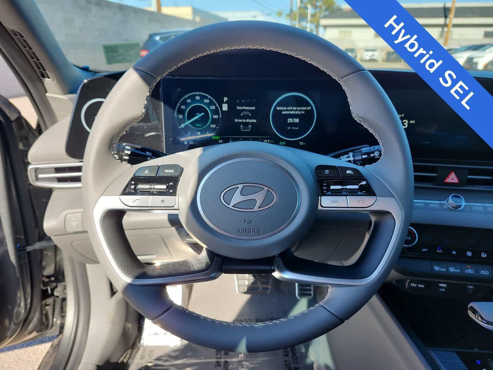 Certified 2025 Hyundai Elantra SEL FWD image 19